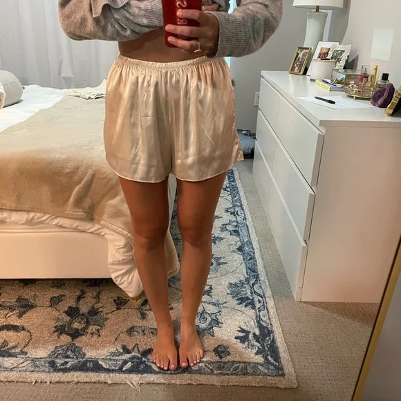 Daily Drills Shimmering Cream Shorts - Picture 1 of 2